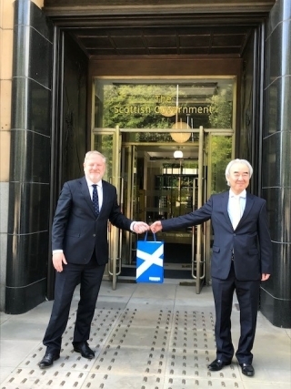 Meeting with Angus Robertson