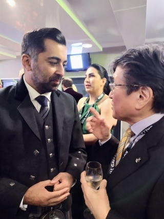 First minister (left) and Consul General (right)
