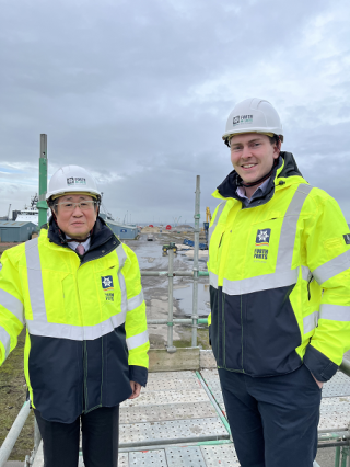 Consul General (Left) Account Manager Mr Johnston (Right)