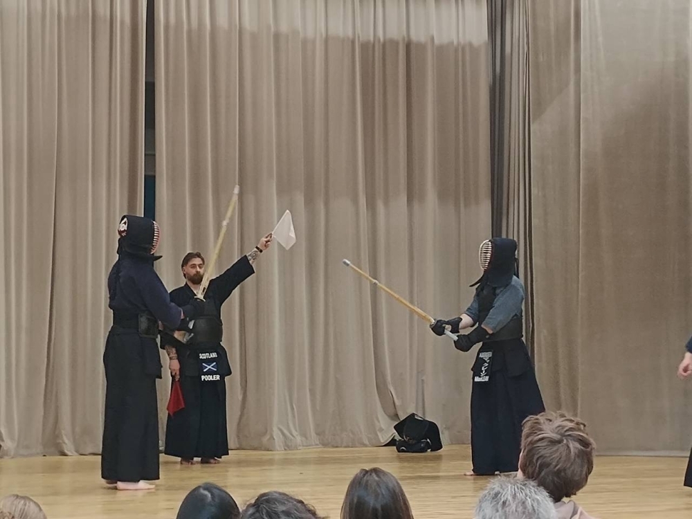 6